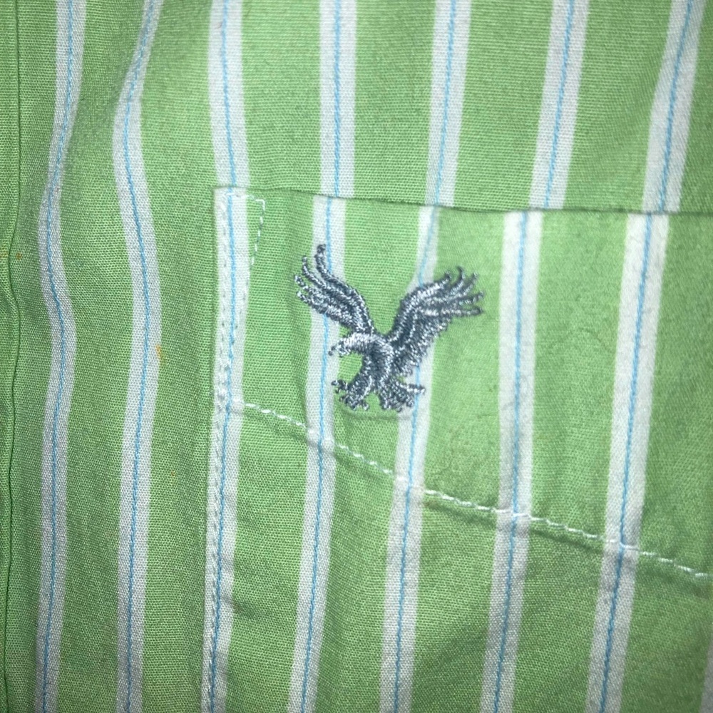 Men’s M American Eagle long sleeve bottom shirt. Vintage fit